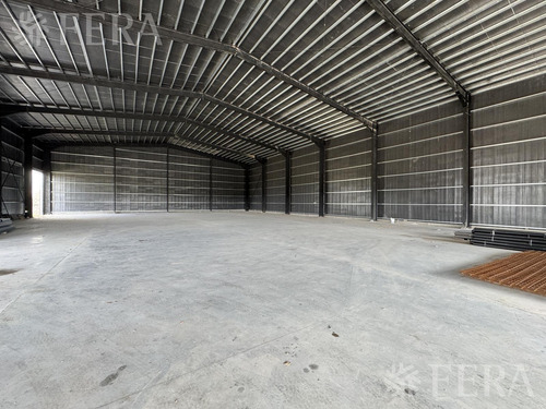 Alquiler De Nave Industrial De 1140 M2 En Intepark