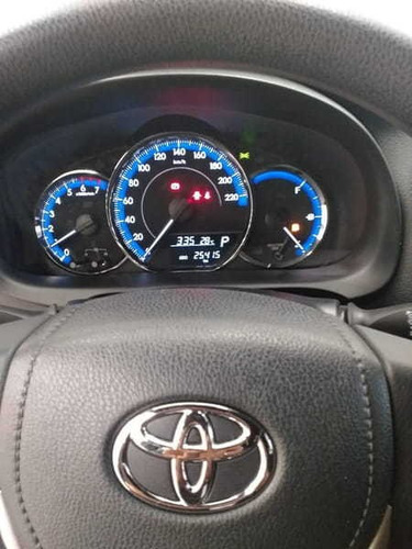 Imagem 6 de 11 de Toyota Yaris 1.3 16v Flex Xl Live Multidrive