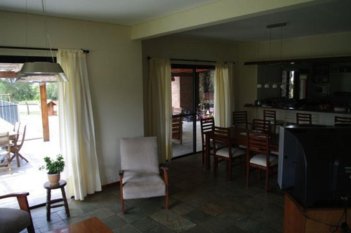 Venta Casa 3 Dormitorios 5 Baños Lomas De La Tahona Piscina #167