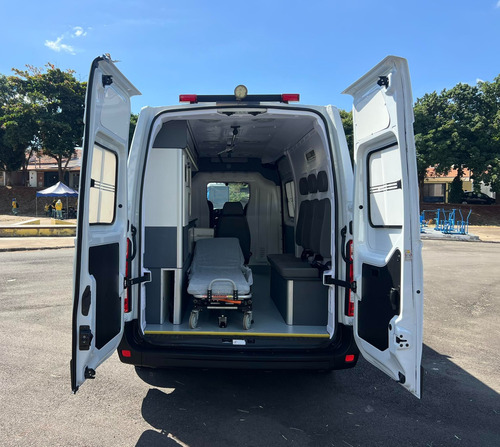 Renault Master AmbuLância - Simples Remoção