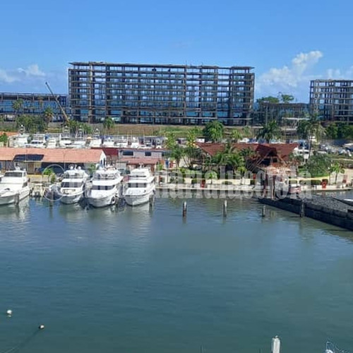 Apartamento En Tanaguarena Con Vista Al Yacht Club Caraballeda 102m2 Ref 087
