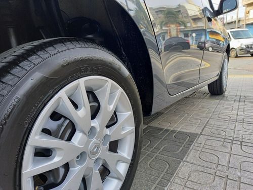 Imagen 5 de 16 de Renault Logan Zen 1,6 2022