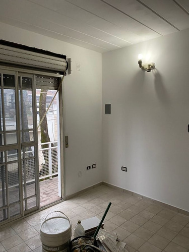 Imagen 3 de 7 de Departamento En Venta De 1 Dormitorio En Florencio Varela