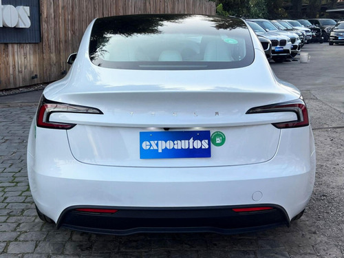 Tesla Model 3 Standar Range Plus 2025