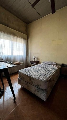 Venta Casa En Lanus Oeste.