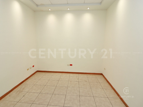 Oficina En Renta En Residencial Cumbres