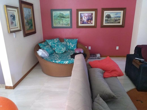 Imagem 17 de 30 de Casa Alto Padrão Para Venda Em Campo Duna Garopaba-sc - Kv706