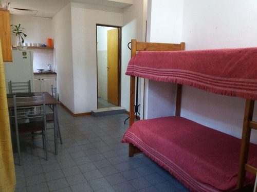 Imagen 2 de 6 de Departamento Céntrico Por Día