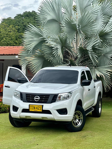 Nissan NP300 Frontier 2.5 Cd 4X4 Se Mt 4P