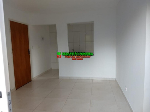 Imagem 2 de 7 de Troco Ou Vendo Apartamento Com 02 Dormitórios No Vila Iracema - 1690