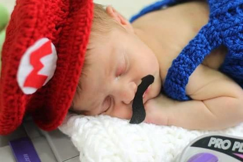 Imagem 5 de 6 de Conjunto Newborn Mario Ou Luigi Em Crochê Game Cosplay Bebê