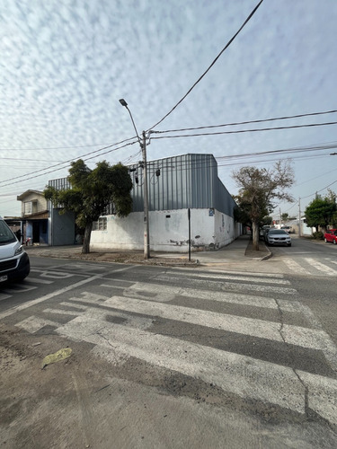 Propiedad Industrial Excelente Ubicación Isabel Riquelme