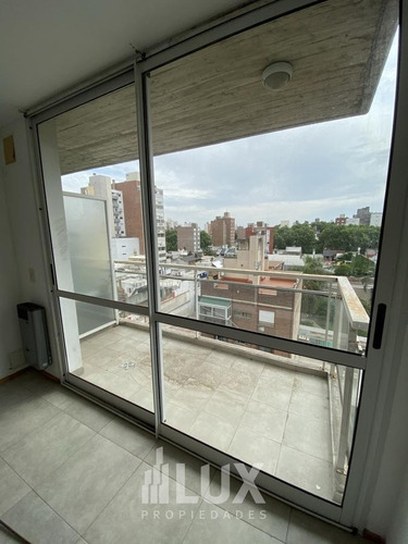 Imagen 11 de 19 de Venta Departamento Monoambiente Al Frente Con Balcón - Centro