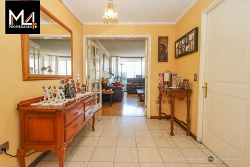 Departamento 4 Dorm. Con Excelente Ubicación De Providencia