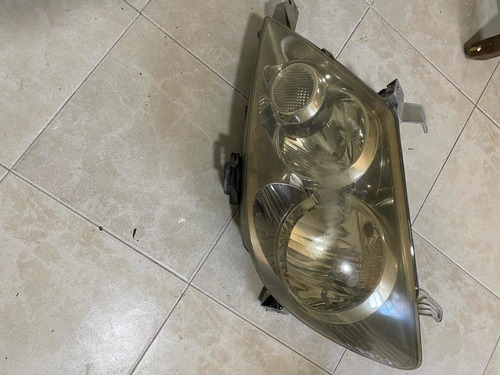 Imagen 2 de 9 de Faros Delanteros Fortuner Originales Toyota 2007