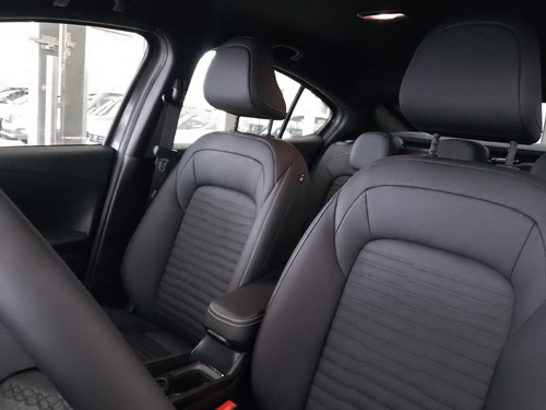 Fiat FASTBACK 1.3 T270 At6