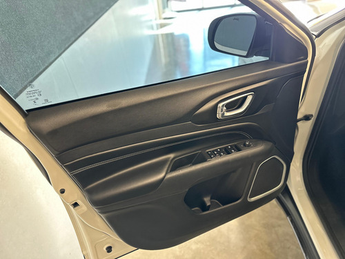 Jeep Commander 1.3 Longitude Turbo Flex Aut. (t270) 5p