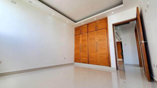 Penthouse En Venta En Urbanización La Caperuza, San Francisco De Macoris
