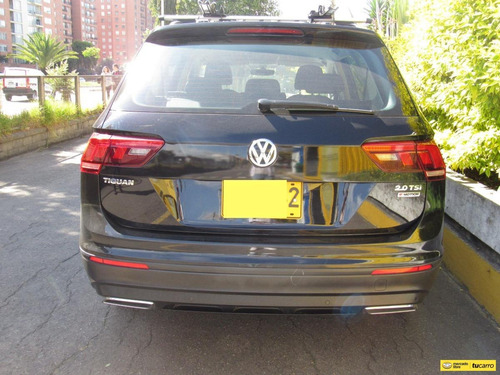 Imagen 4 de 25 de Volkswagen Tiguan 2.0 Trendline Tsi 4motion (7 Puestos)