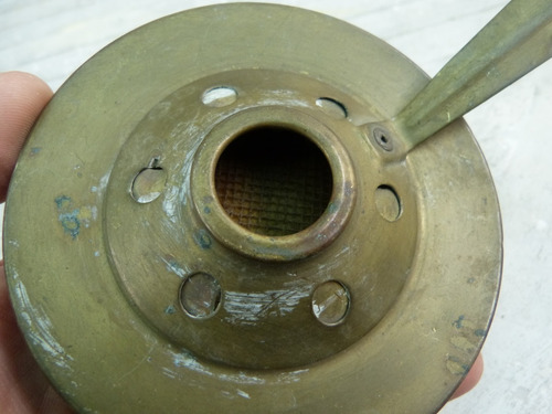 Antiguo Mechero Bronce 16,5 X 11,3 Diam X 6,6 Alto - 150 Grs (Usado)