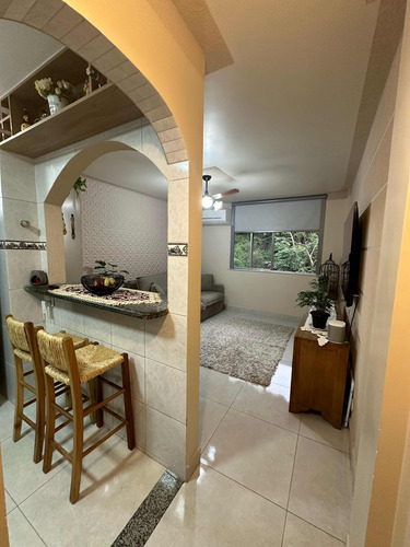 Vendo Apartamento 2 Quartos Santa Rosa Niterói
