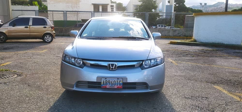 Imagen 2 de 15 de Honda Civic Emotion Automatico