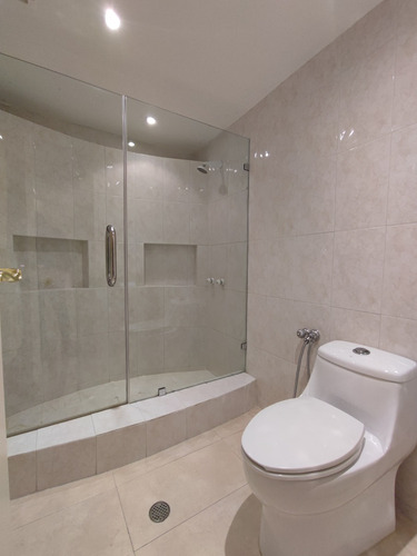 Apartamento En Venta, Las Mesetas De Santa Rosa De Lima, Municipio Baruta
