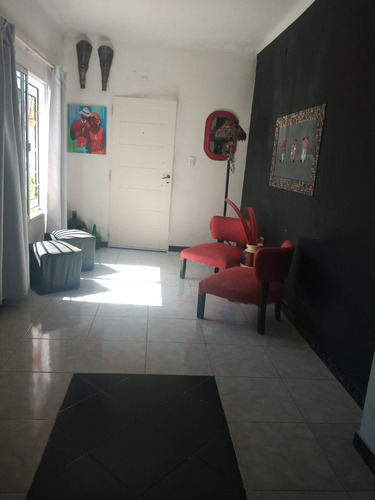 Casa Grande, Robusta, Remoledada + Partes Nuevas / Garage + Patio + Quincho + Pileta