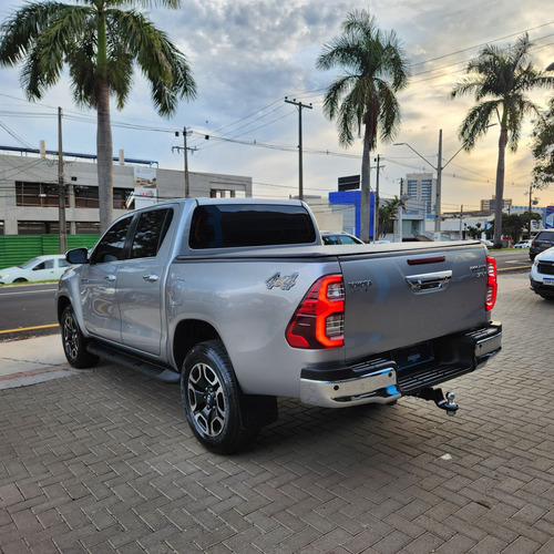 Toyota Hilux CD SRX 4x4 2.8 TDI 16V Diesel Aut.