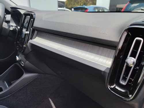 Imagen 8 de 10 de Volvo Xc40 B4 Plus Hibrida
