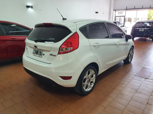 Ford Fiesta Kinetic Design 1.6 Design 120cv Titanium 2013