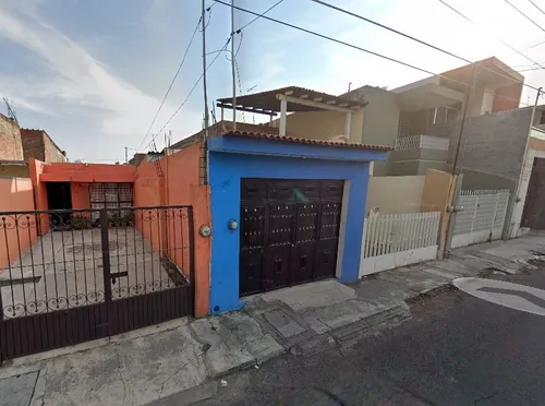 Casa En Venta En Calle Ignacio Zaragoza, Centro, Colima, Col. G D