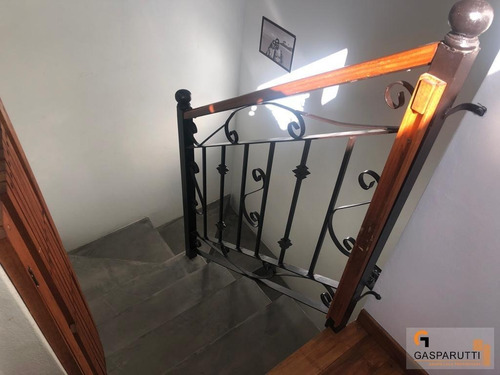Imagen 25 de 30 de Casa En Venta 5 Ambientes, Aranjuez Con Galería Y Pileta!