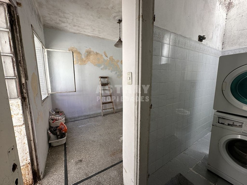 Imagen 13 de 17 de Casa En Venta De 3 Dormitorios En La Blanqueada (ref: Ast-2918)