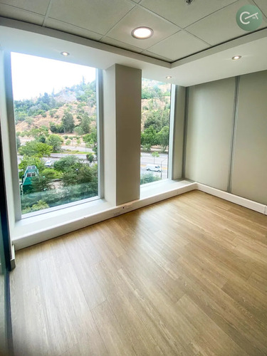Amplia Oficina En Arriendo 360 M² Con Opción De Subdivisión