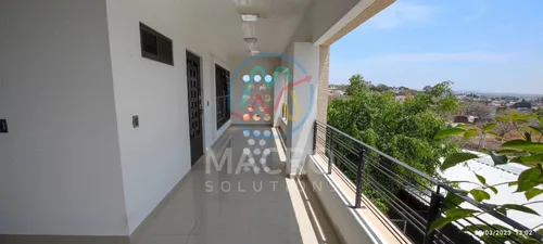 Casa En Venta En Oaxtepec Con Dos Construcciones Y Amplio Jardín