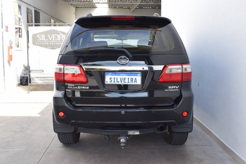 Imagem 6 de 10 de Toyota Hilux Sw4 3.0 Srv 4x4 7 Lugares 16v Turbo