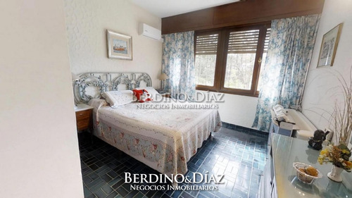 Casa - Playa Mansa- Ref: 344