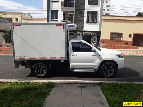 Toyota Hilux .