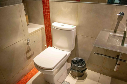 Oficina De 6 Ambientes En Venta En Martinez