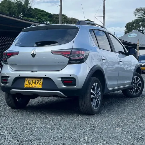 Renault Stepway INTENS MT 1.6CC 2023