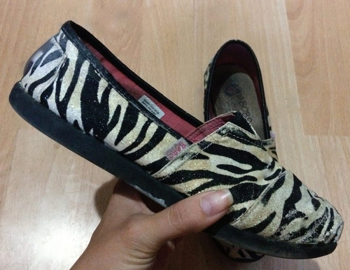 Padrisimos Zapatos Bobs By Skechers Zebra Tela Piel!!