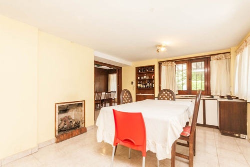 Venta Casa 5 Ambientes En Turdera S/ Lote 1000m2