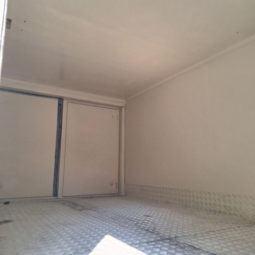 Bau Frigorificado Com Aparelho