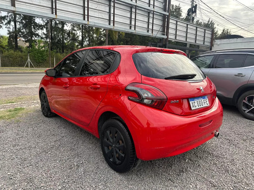 Peugeot 208 1.6 Active
