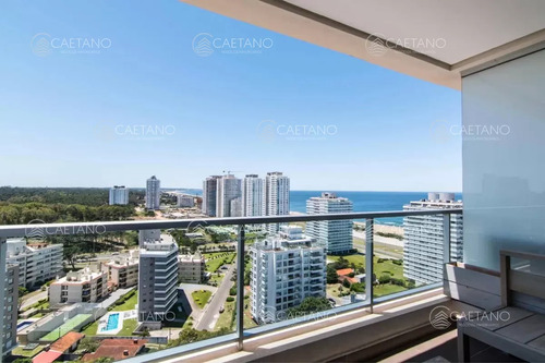 Excepcional Apartamento Con Hermosa Vista En Brava