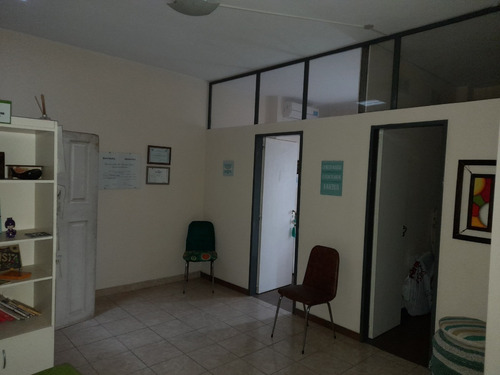 Imagen 14 de 15 de Edificio Comercial Laferrere Centro Media Cuadra De Estacion 2 Locales Y 3 Departamentos