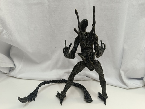 Grid Alien Avp Mcfarlane (Usado)