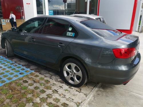 Imagen 3 de 8 de Volkswagen Jetta 2012 2.5 Style Active 5vel Mt