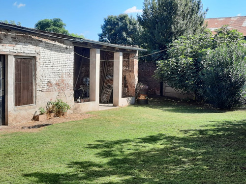 Casa Multiuso En Perfectas Condiciones Con Servicios De Gas Natural, Cloacas, Y Luz